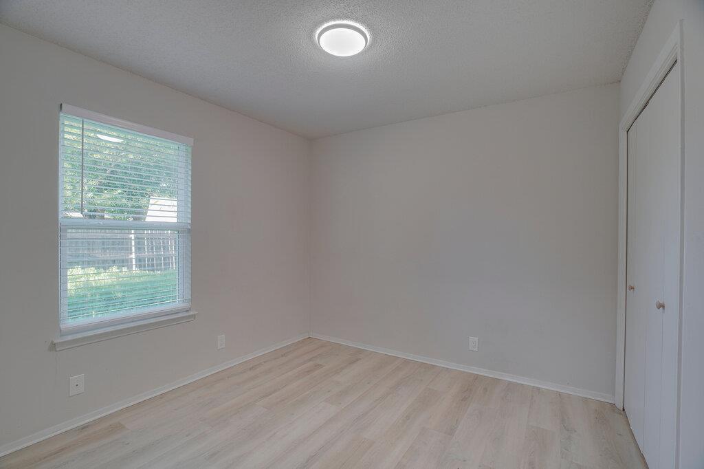 1206 Westcott Dr #b Property Photo 13