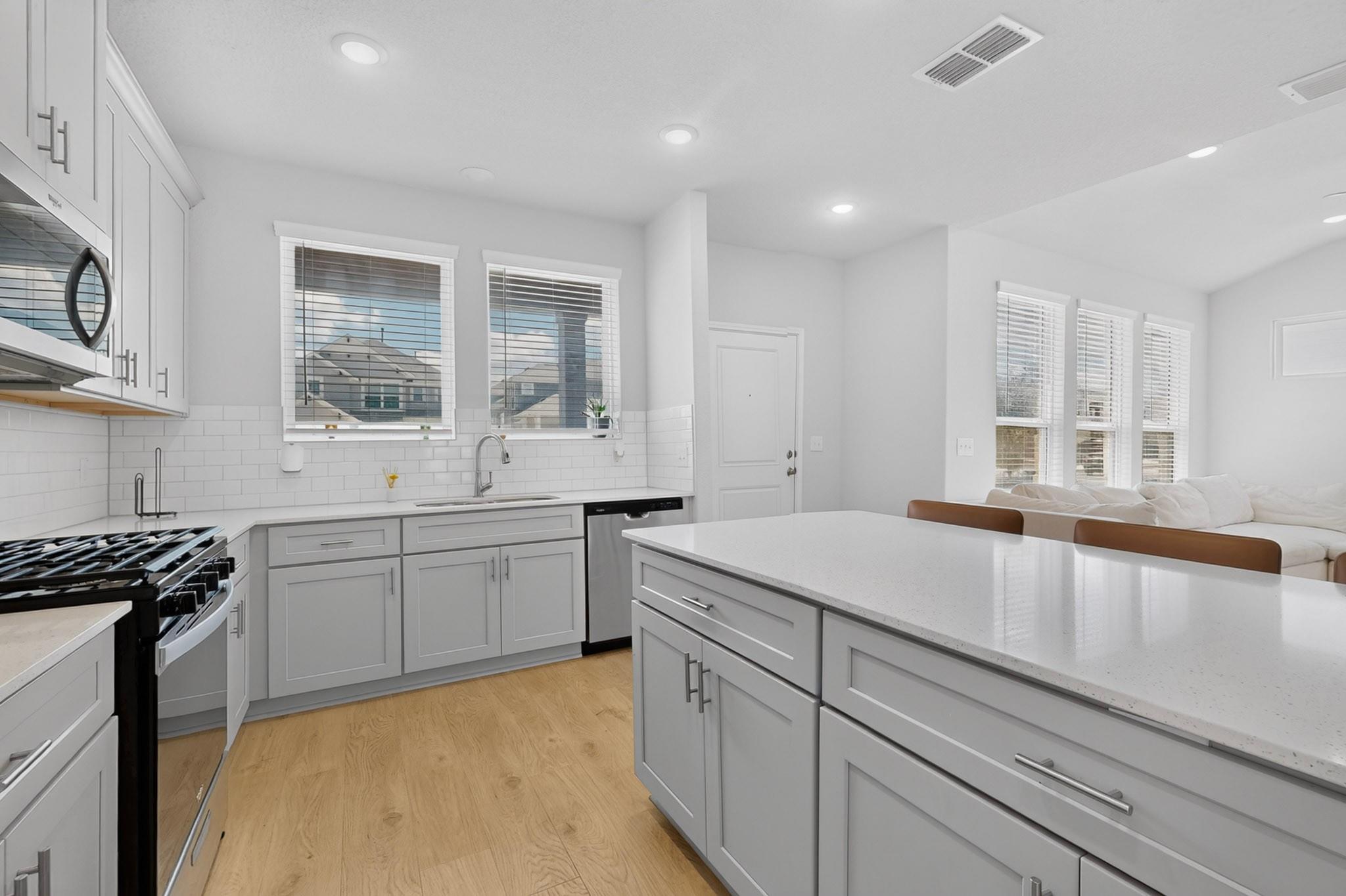 6317 Marsh Ln Property Photo 11