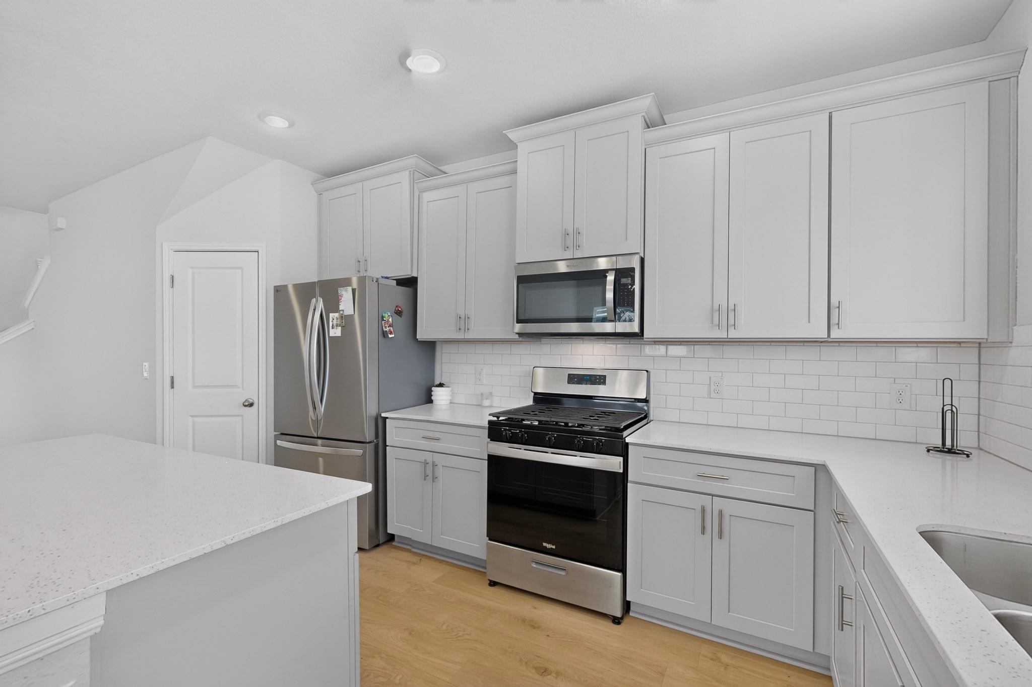 6317 Marsh Ln Property Photo 12