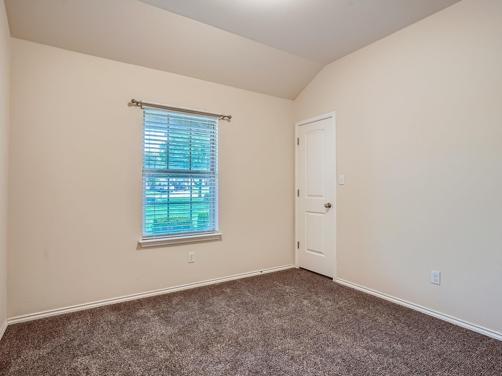 120 Shiloh Cv Property Photo 8