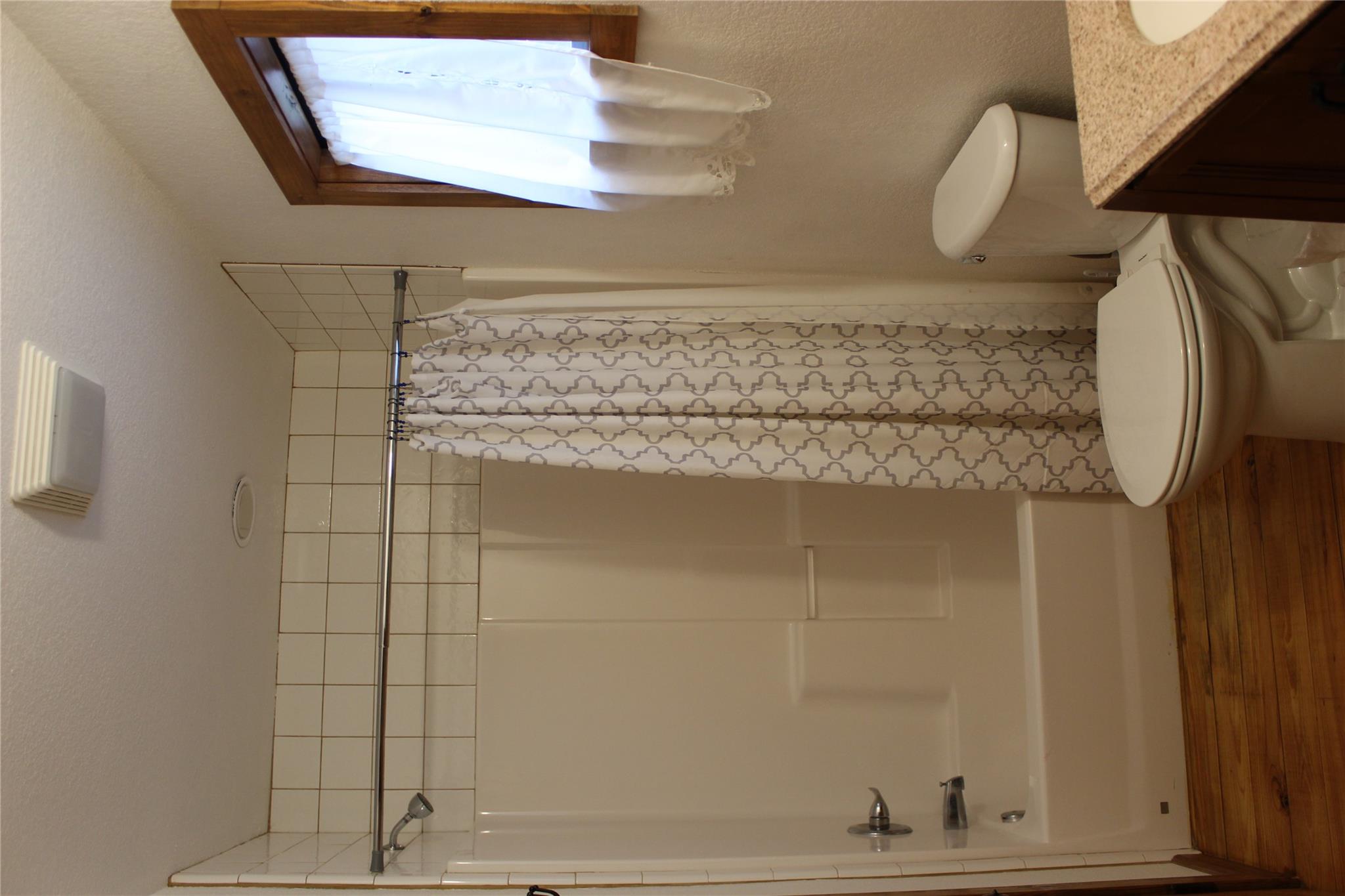 961 Buttercup Ln #2 Property Photo 6