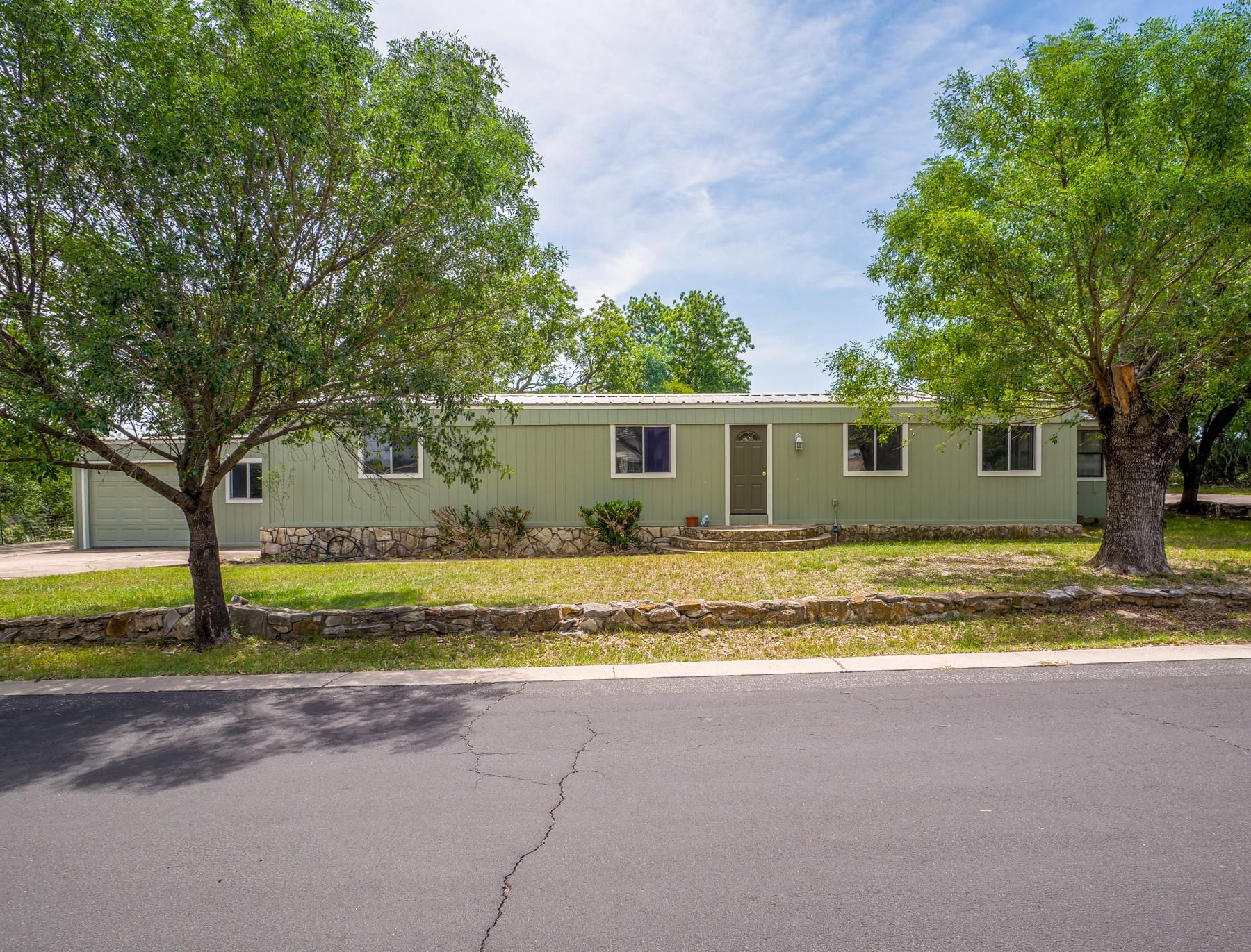 1605 Colonneh St Property Photo