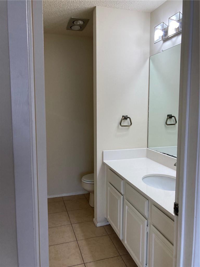 806 W 24th St #218 Property Photo 9
