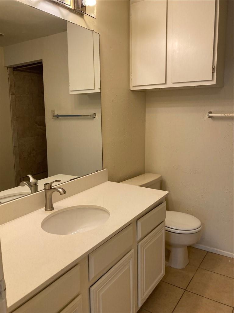 806 W 24th St #218 Property Photo 11