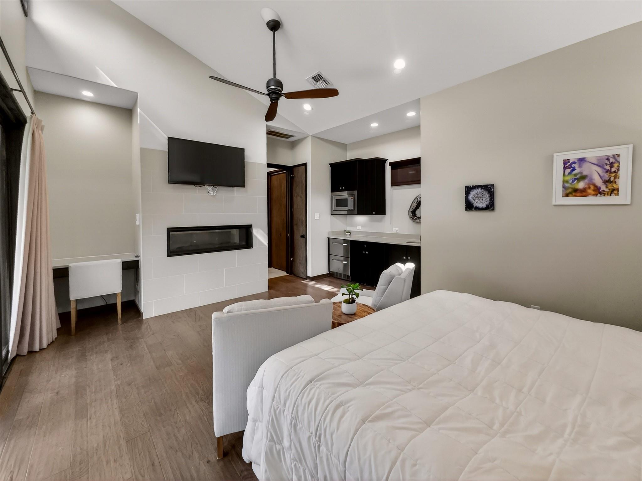 2113 Barbaro Way Way #17 Property Photo 13