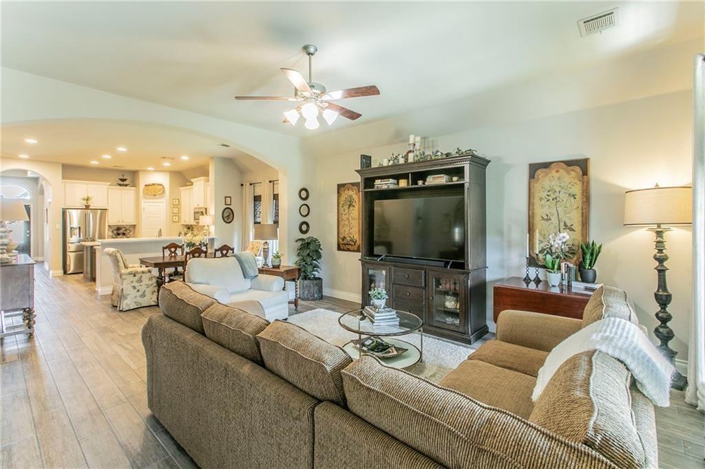 6209 Llano Stage Trl Property Photo 3