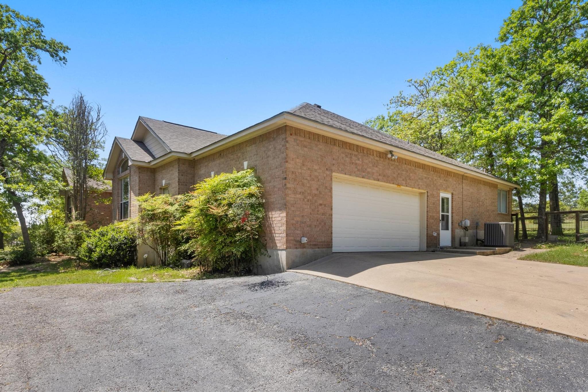 162 William Higgins Dr Property Photo 38