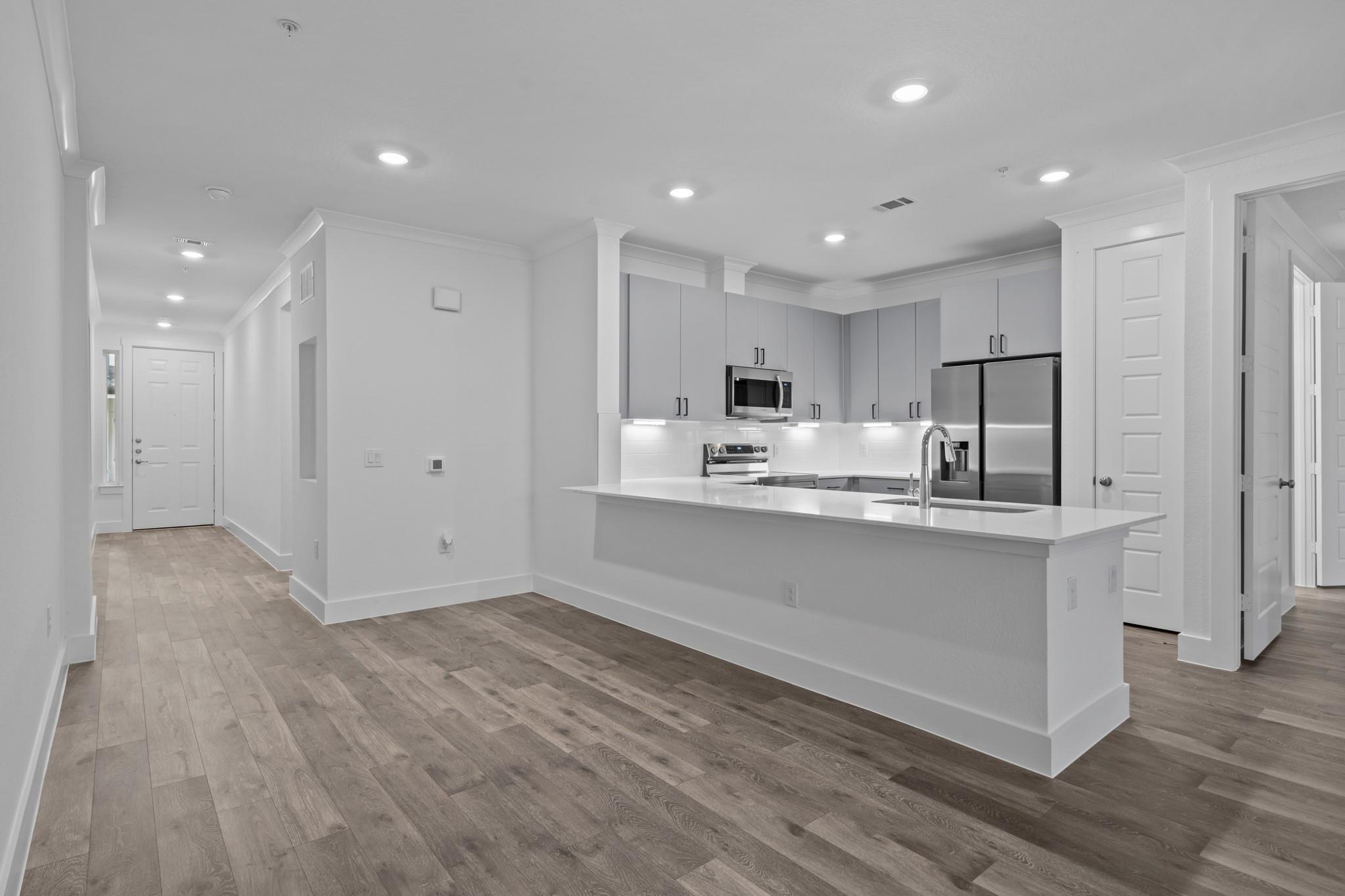 1664 Hillside Terrace None #1112 Property Photo 2