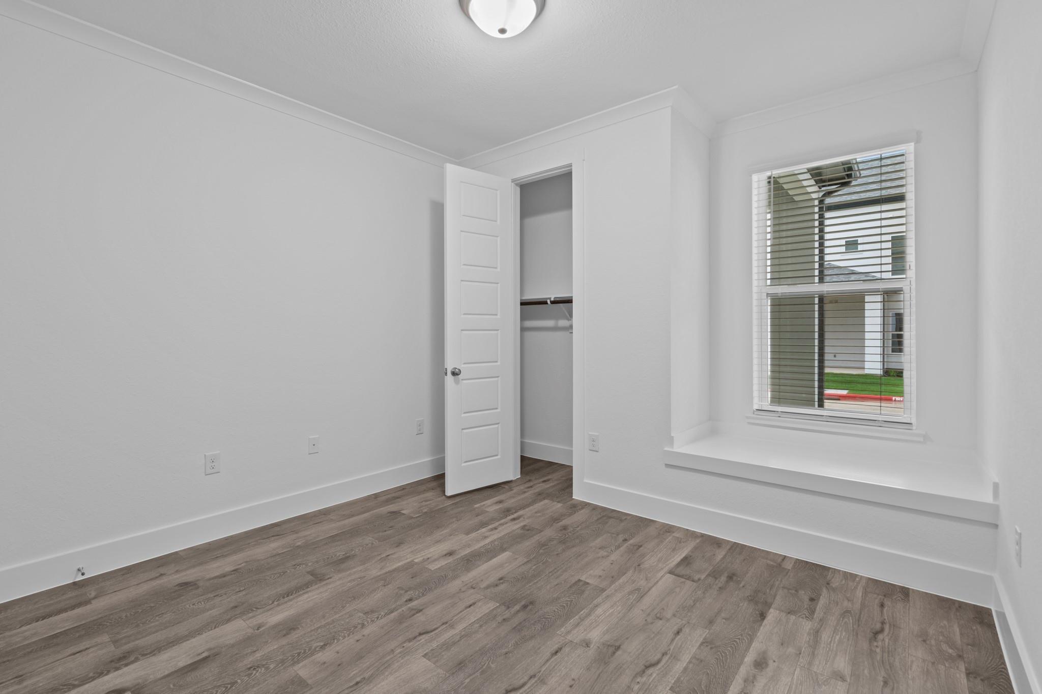 1664 Hillside Terrace None #1112 Property Photo 5