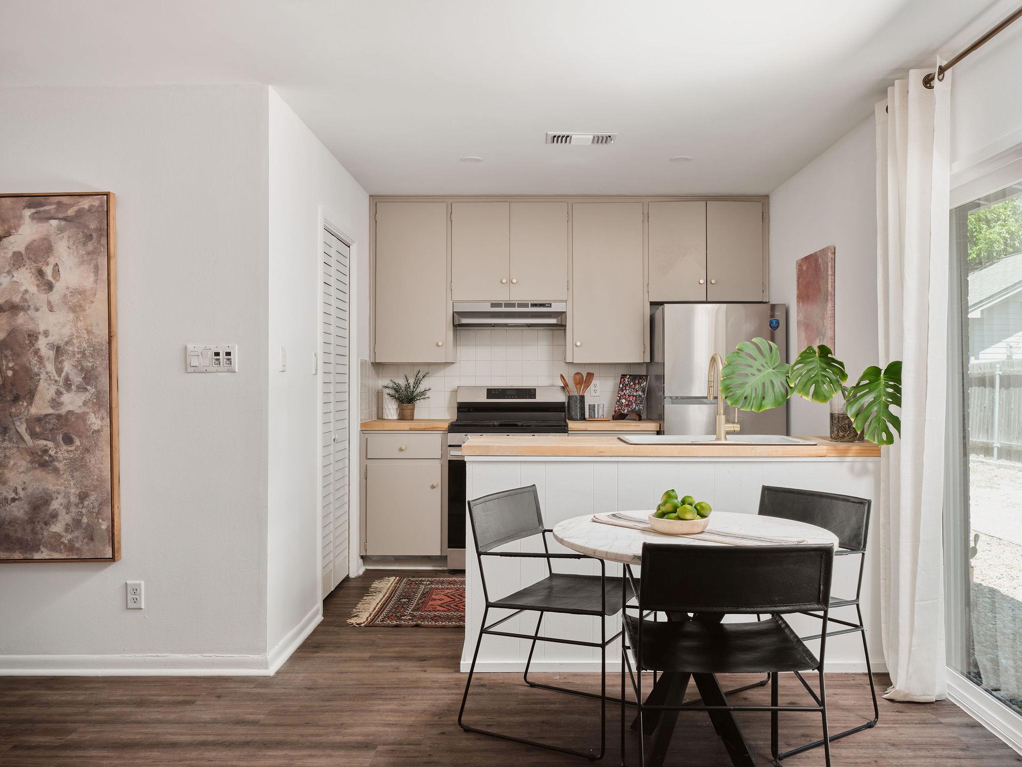 5212 Woodrow Ave #a Property Photo 8
