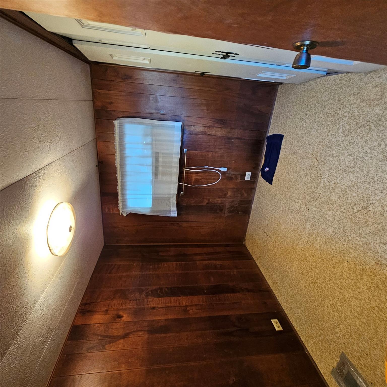 106 W Walnut Dr Property Photo 10