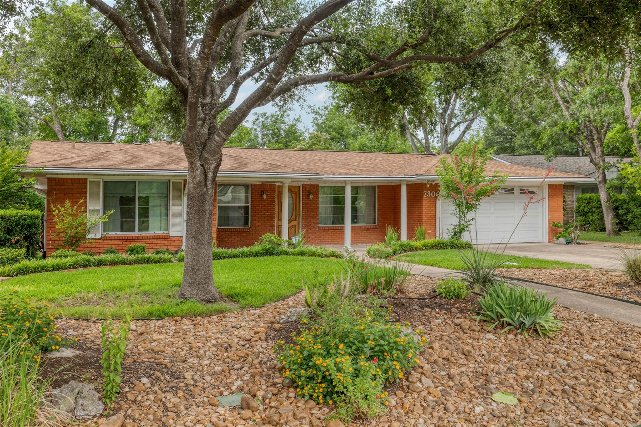 9635199 Property Photo 1