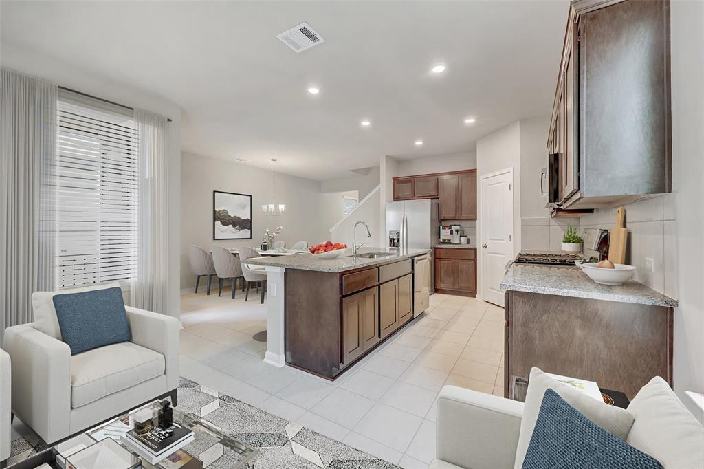 305 Toddy Way Property Photo 4