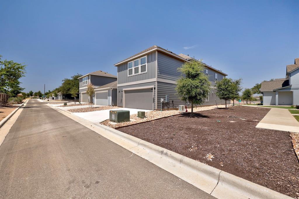 305 Toddy Way Property Photo 25