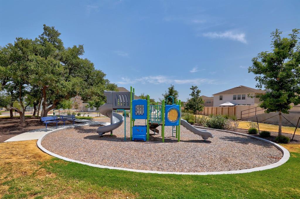 305 Toddy Way Property Photo 31