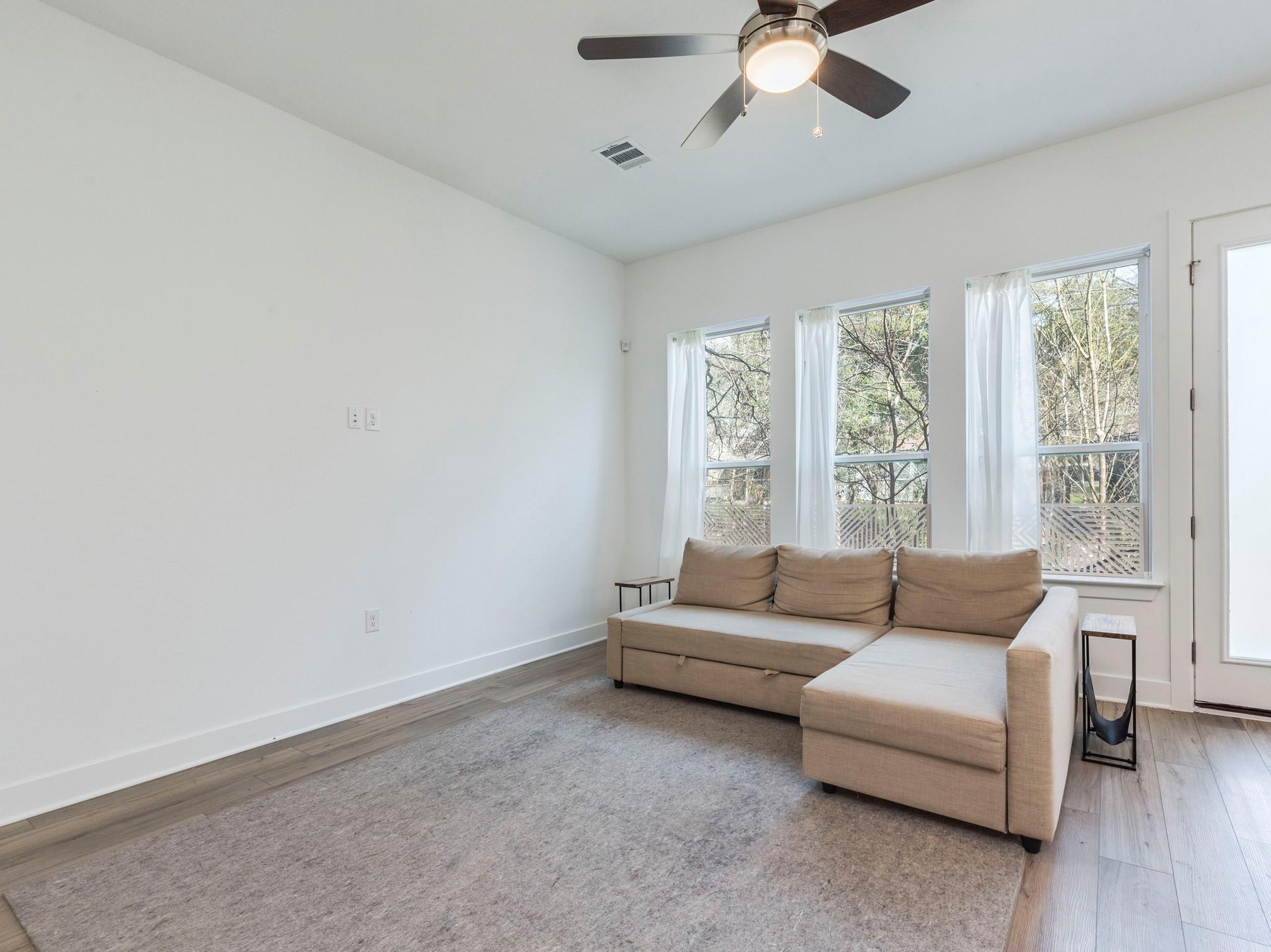 1108 Floradale Dr 2 Property Photo 10