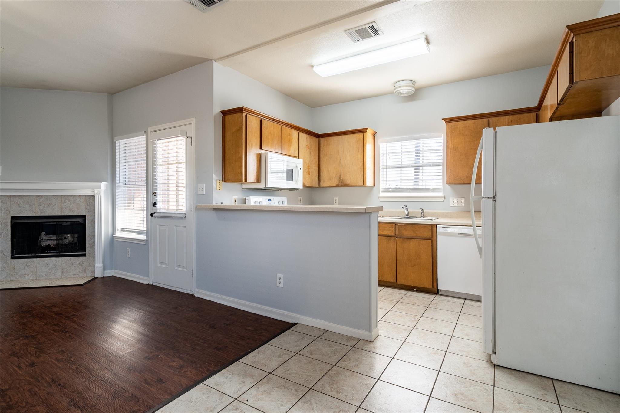 311 Rawhide Loop Property Photo 6