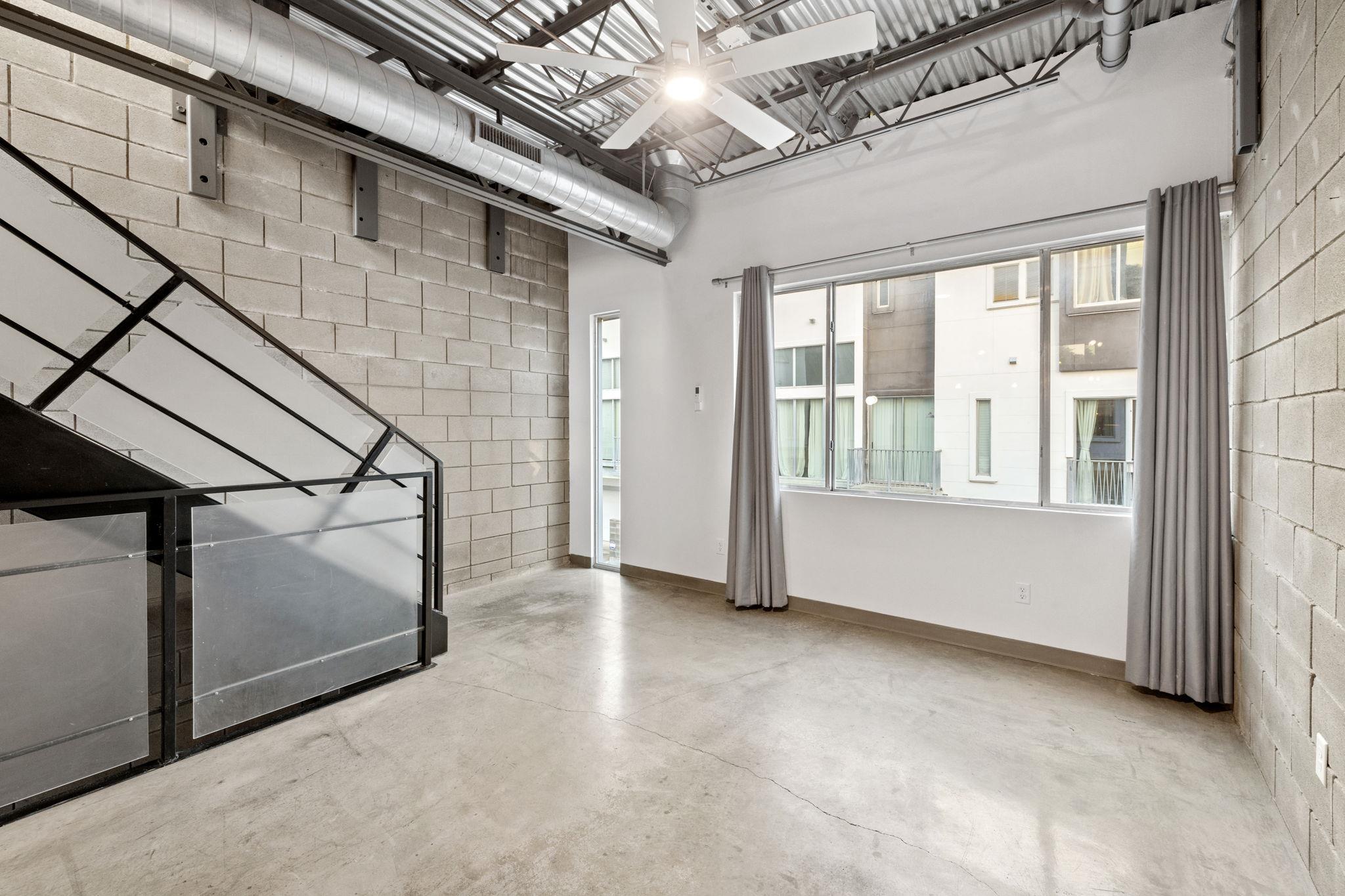 4801 S. Congress Ave #h2 Property Photo 6
