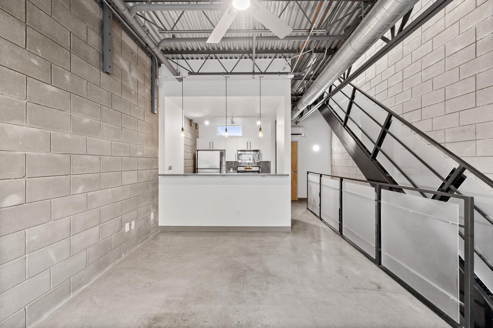 4801 S. Congress Ave #h2 Property Photo 10