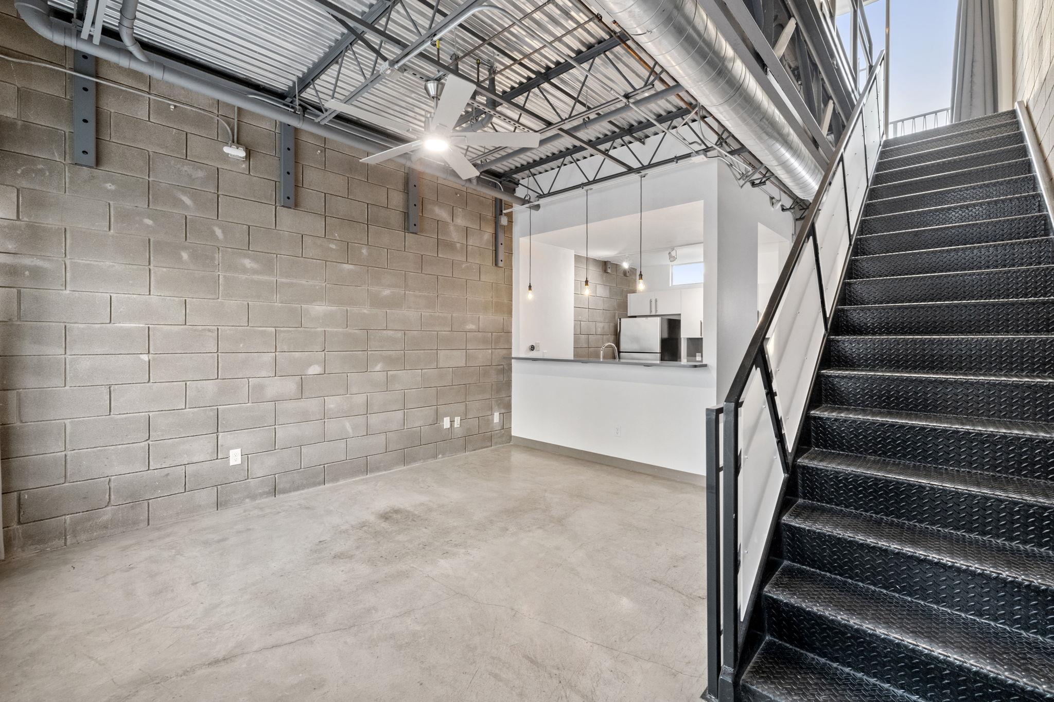 4801 S. Congress Ave #h2 Property Photo 12