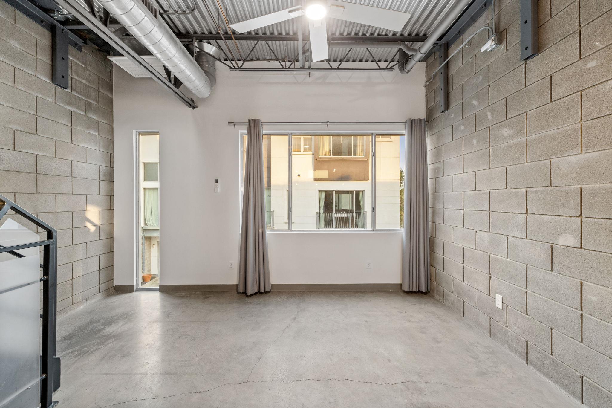 4801 S. Congress Ave #h2 Property Photo 13