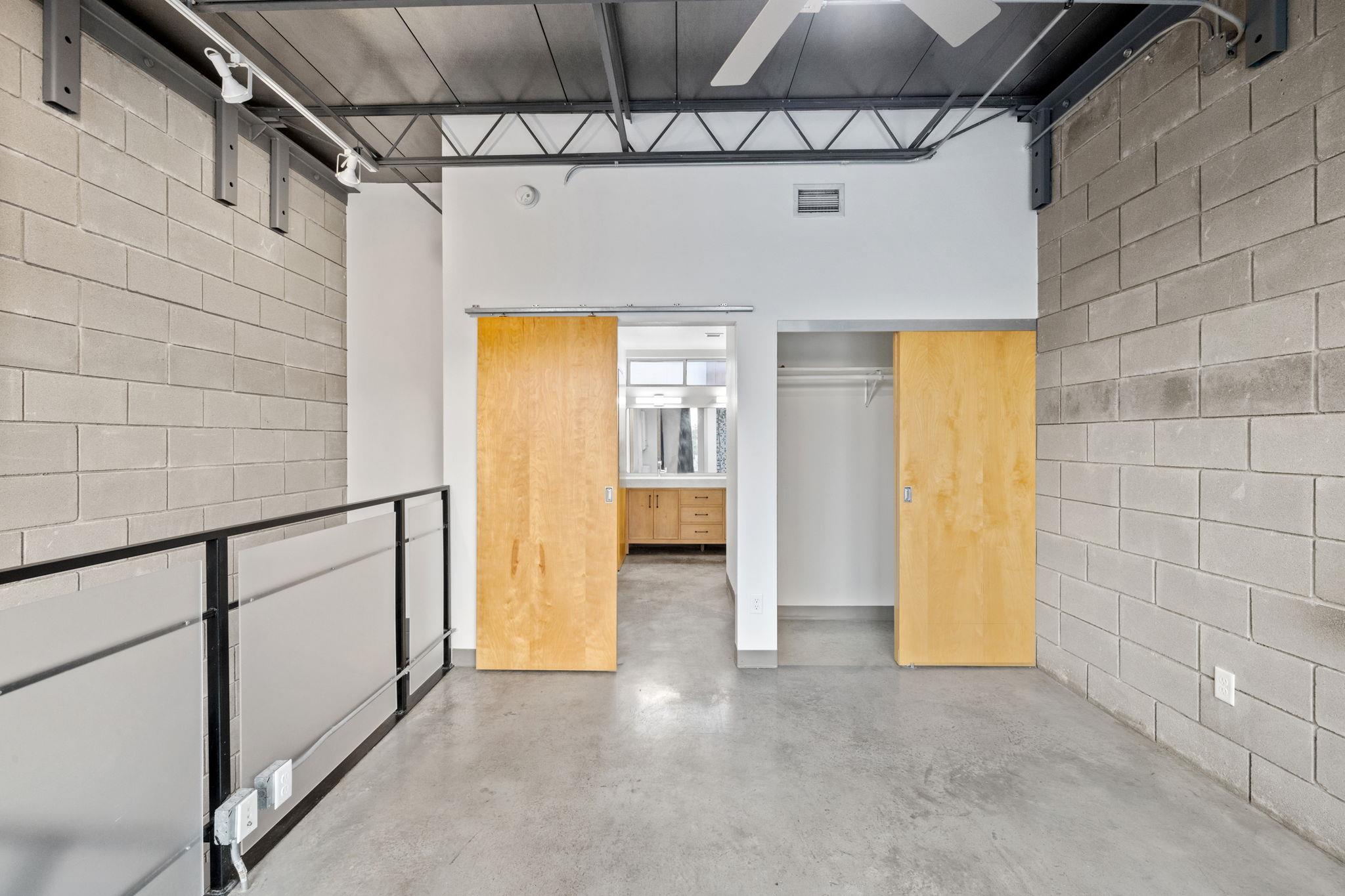 4801 S. Congress Ave #h2 Property Photo 14