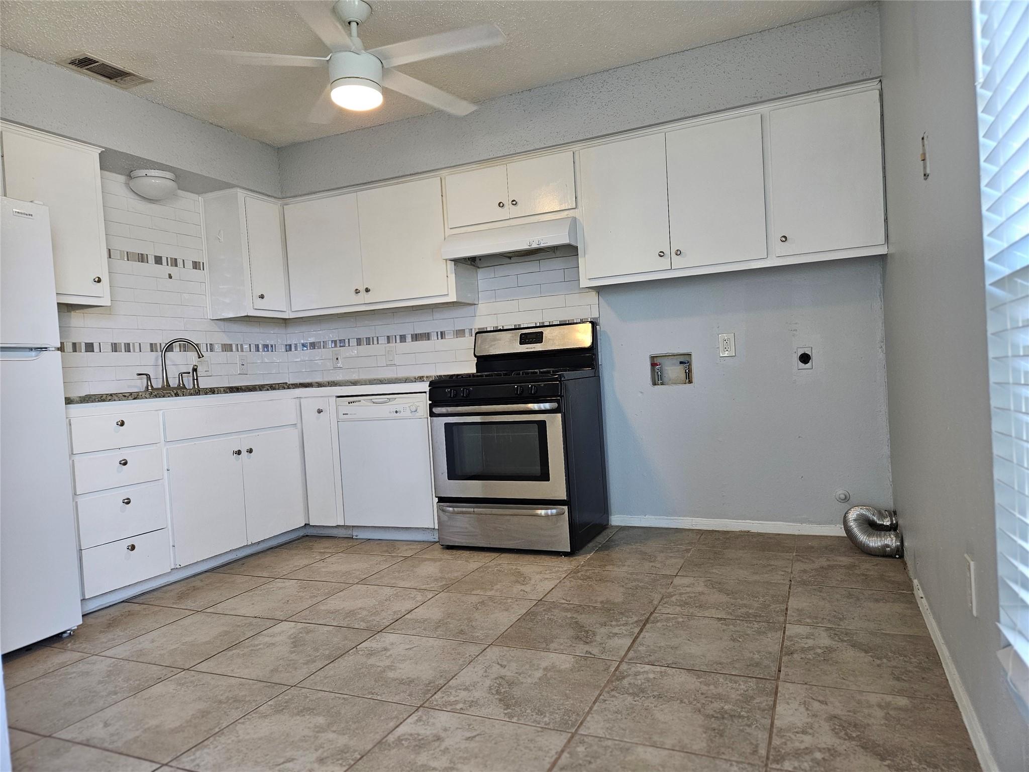 105 E Boyce St A Property Photo