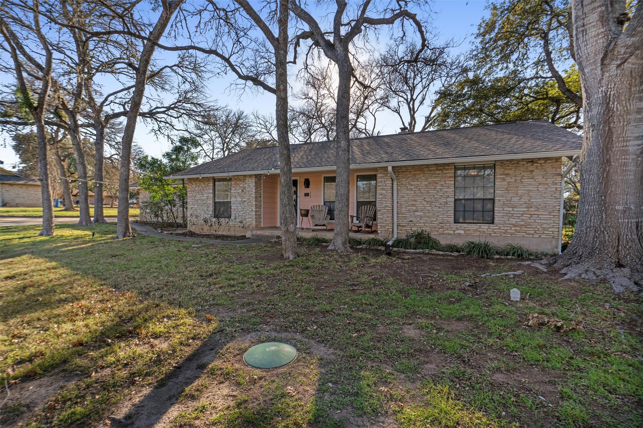 205 Leisurewoods Dr Property Photo 6