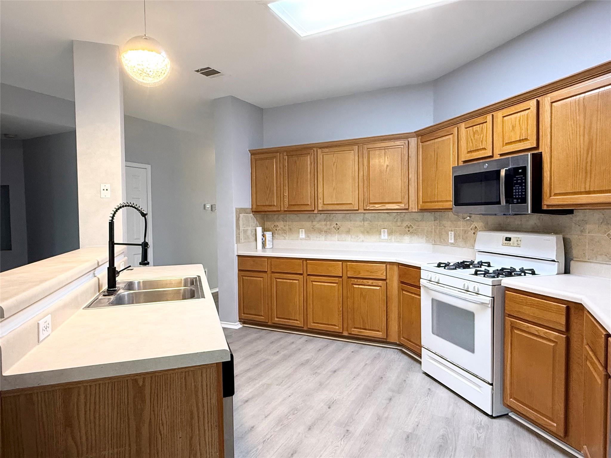 1506 Cora Marie Dr Property Photo 14