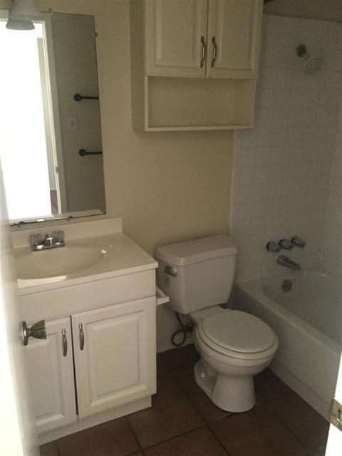 630 Maiden Ln A Property Photo 9