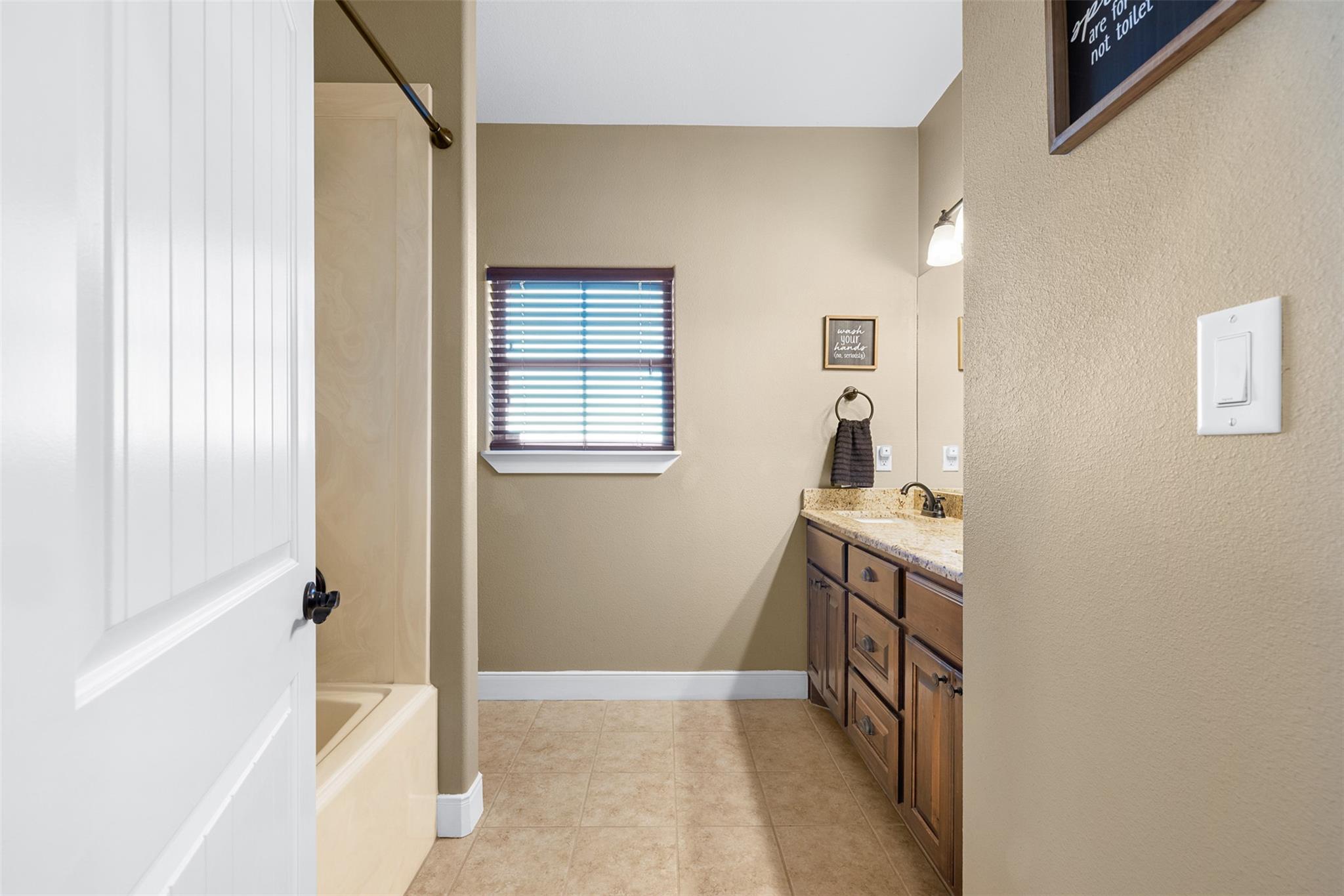 2232 Fm 975 None Property Photo 10