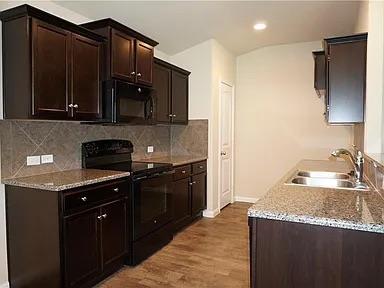 113 Leon River Loop Property Photo 2