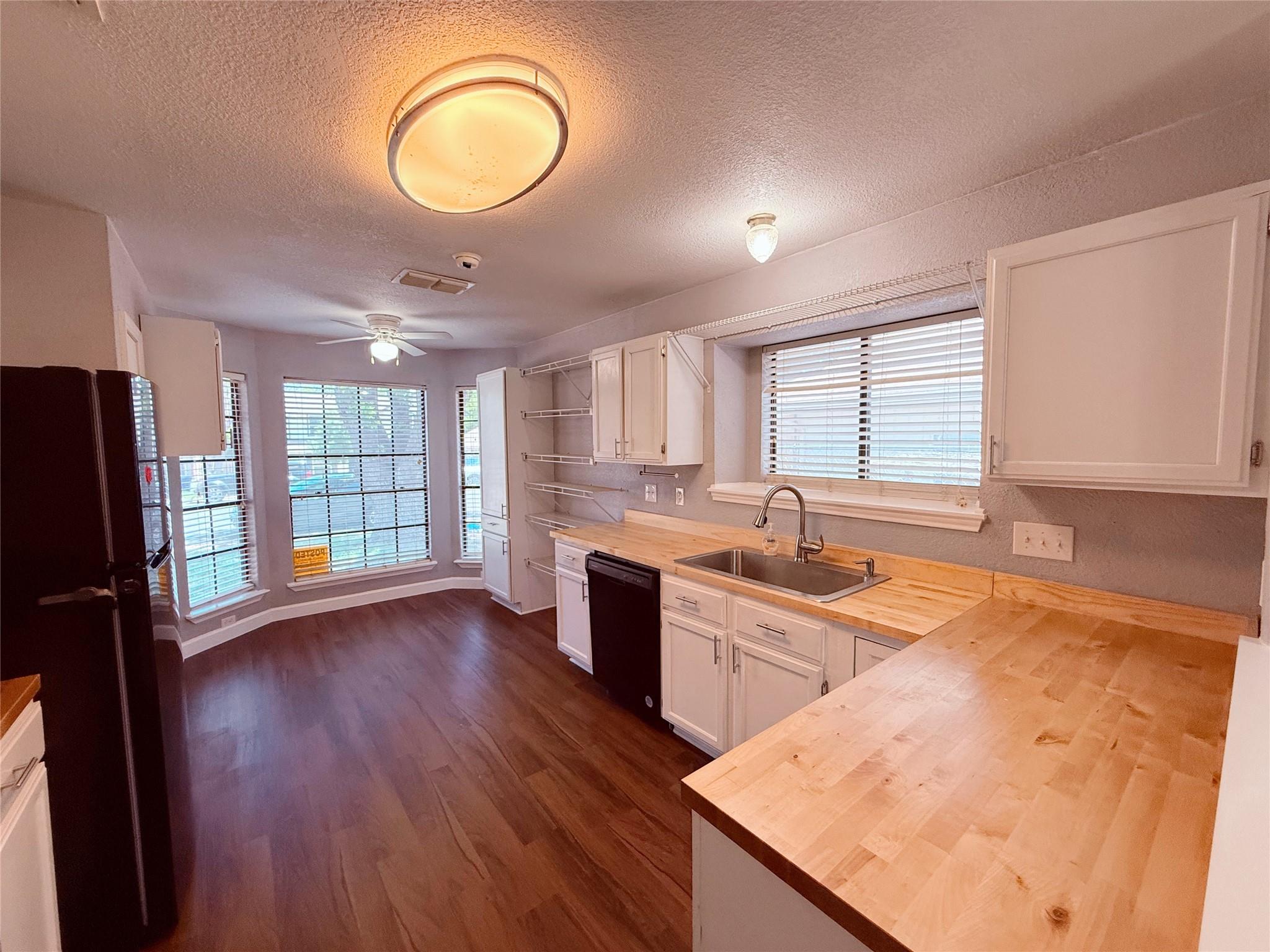 12314 Thompkins Dr Property Photo 10