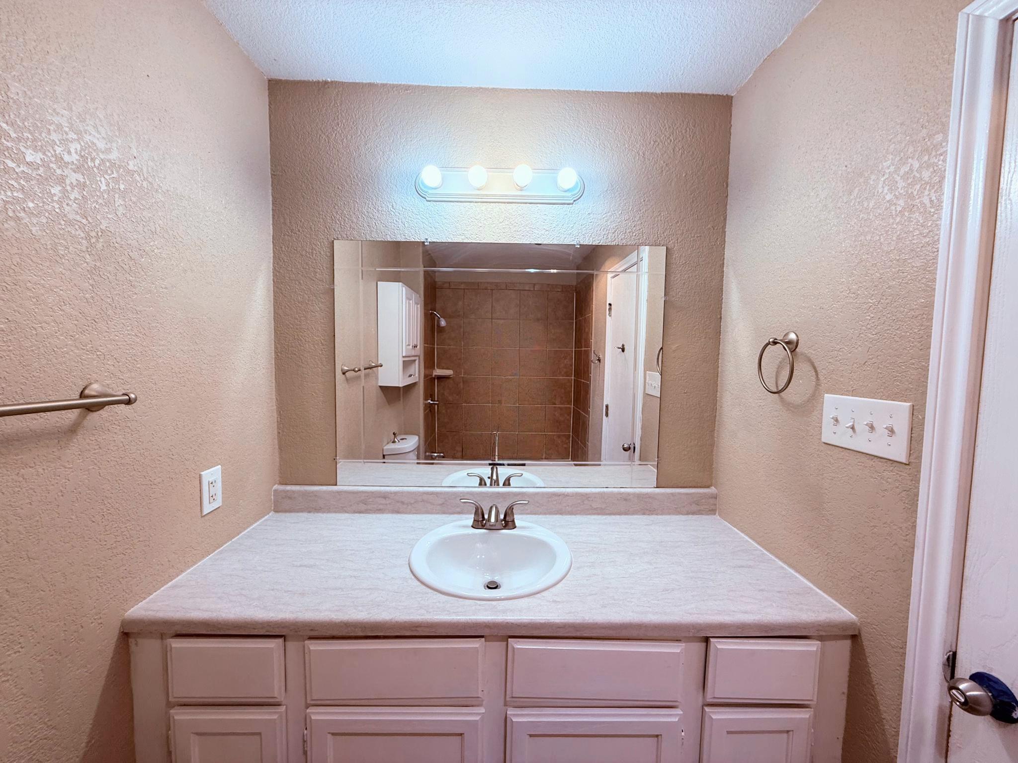 12314 Thompkins Dr Property Photo 29