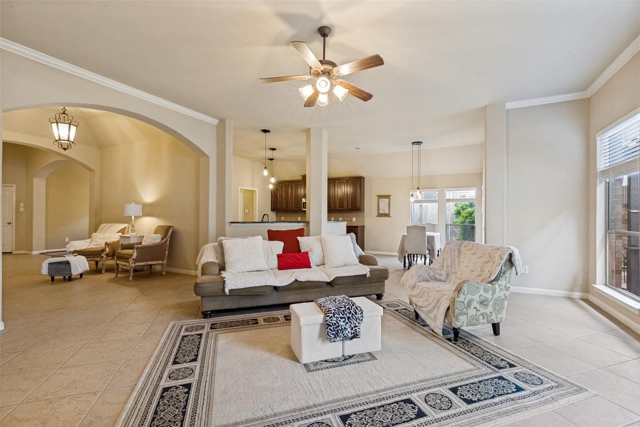 2718 Sun Mountain Dr Property Photo 3