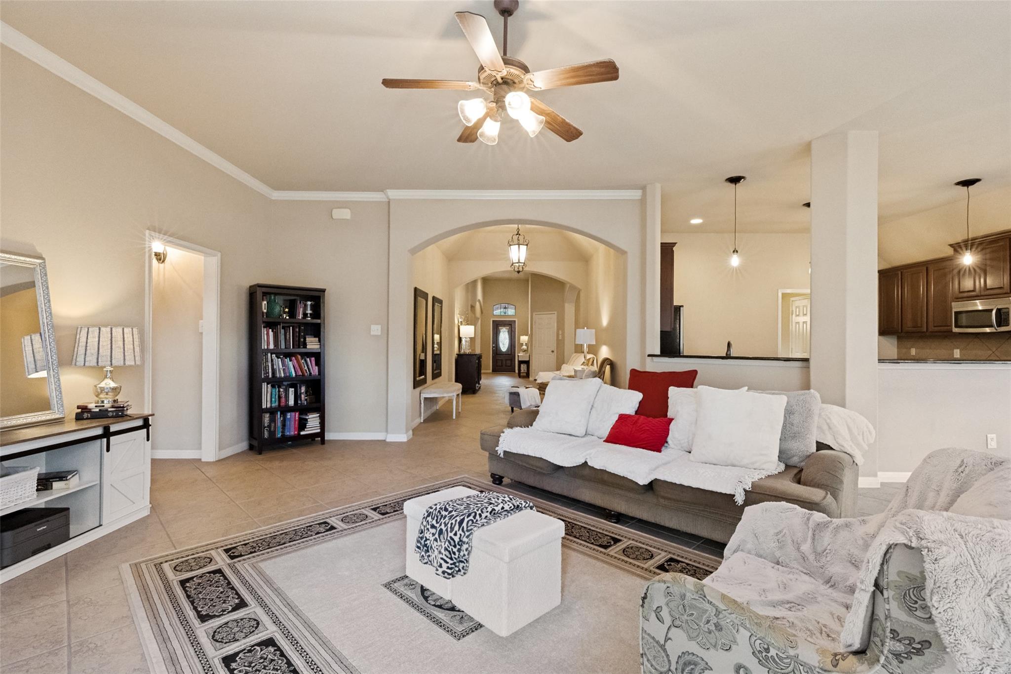 2718 Sun Mountain Dr Property Photo 4