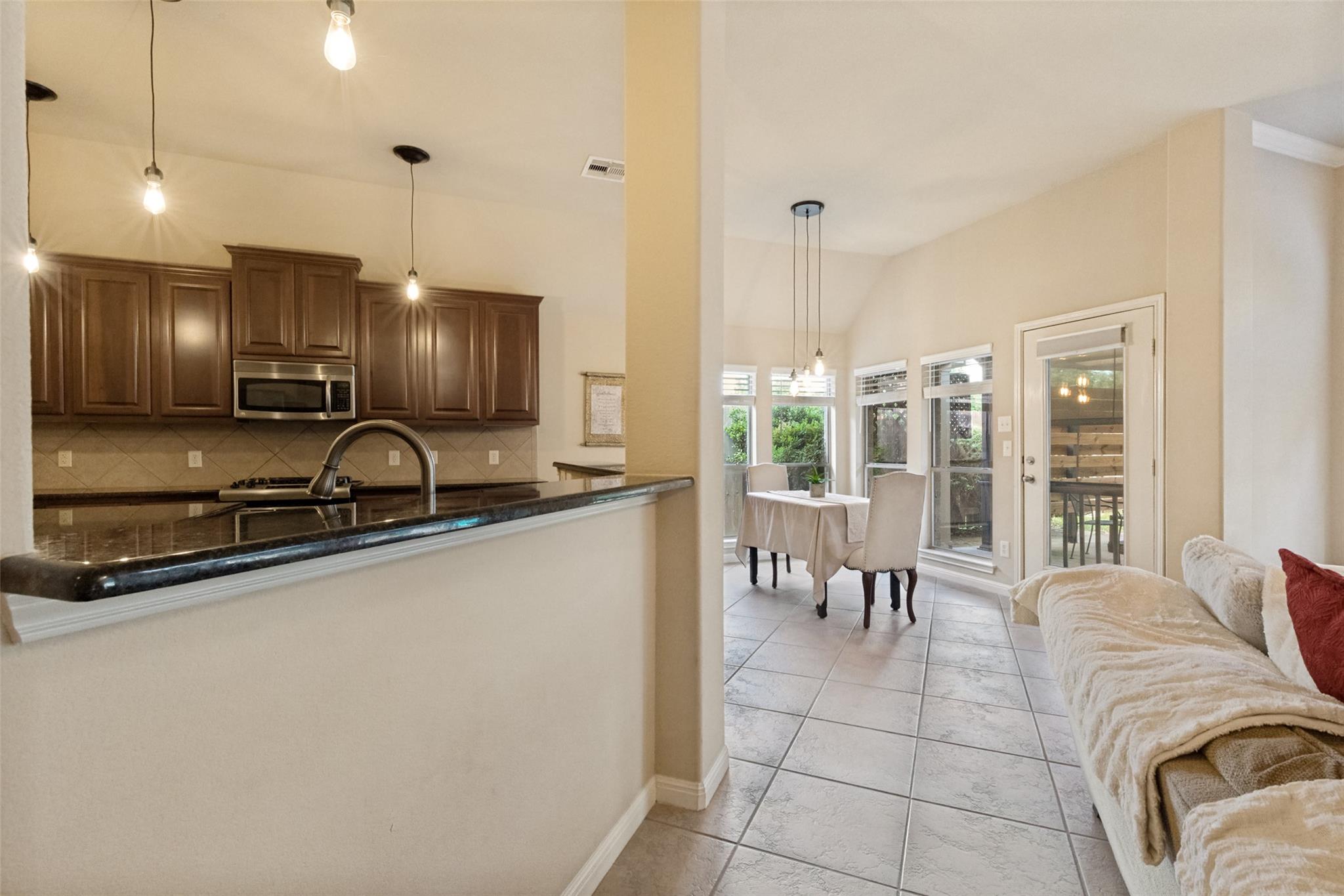 2718 Sun Mountain Dr Property Photo 12