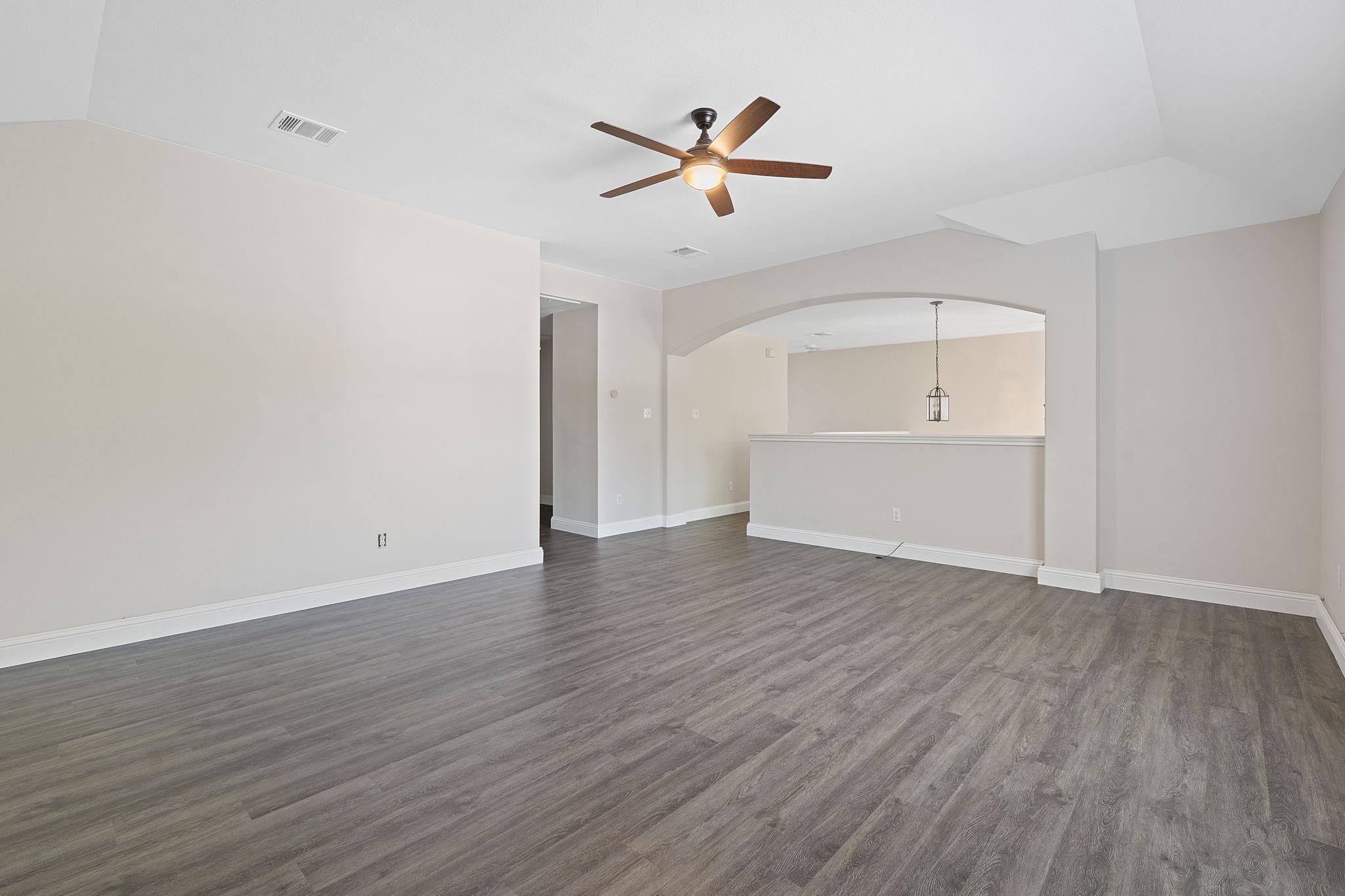 2338 Brookhollow Ter Property Photo 15