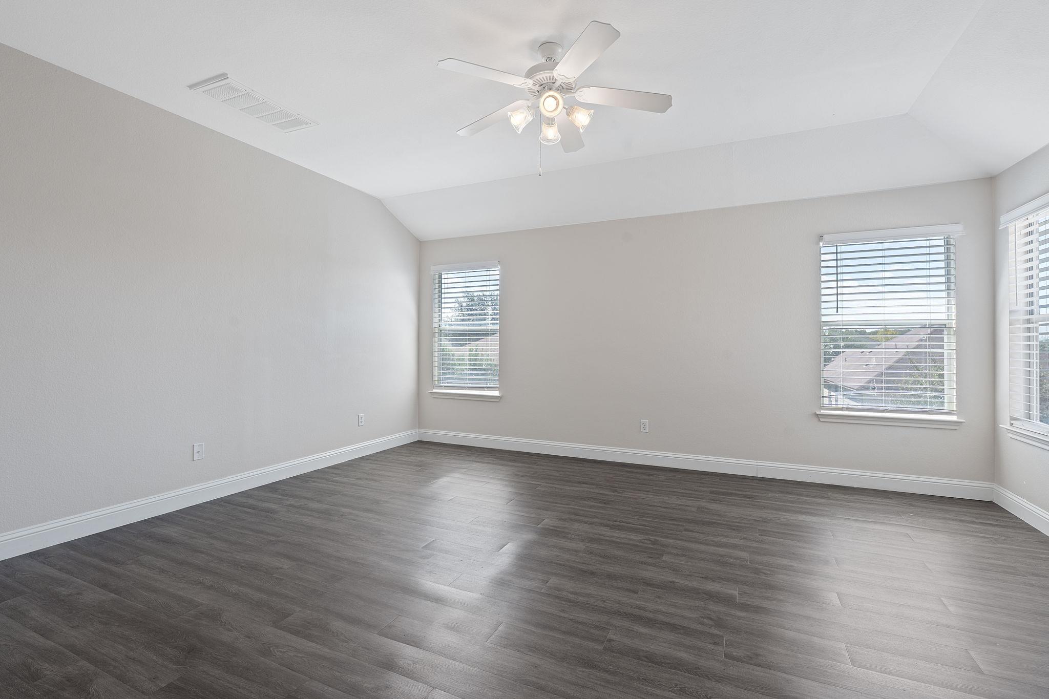 2338 Brookhollow Ter Property Photo 18