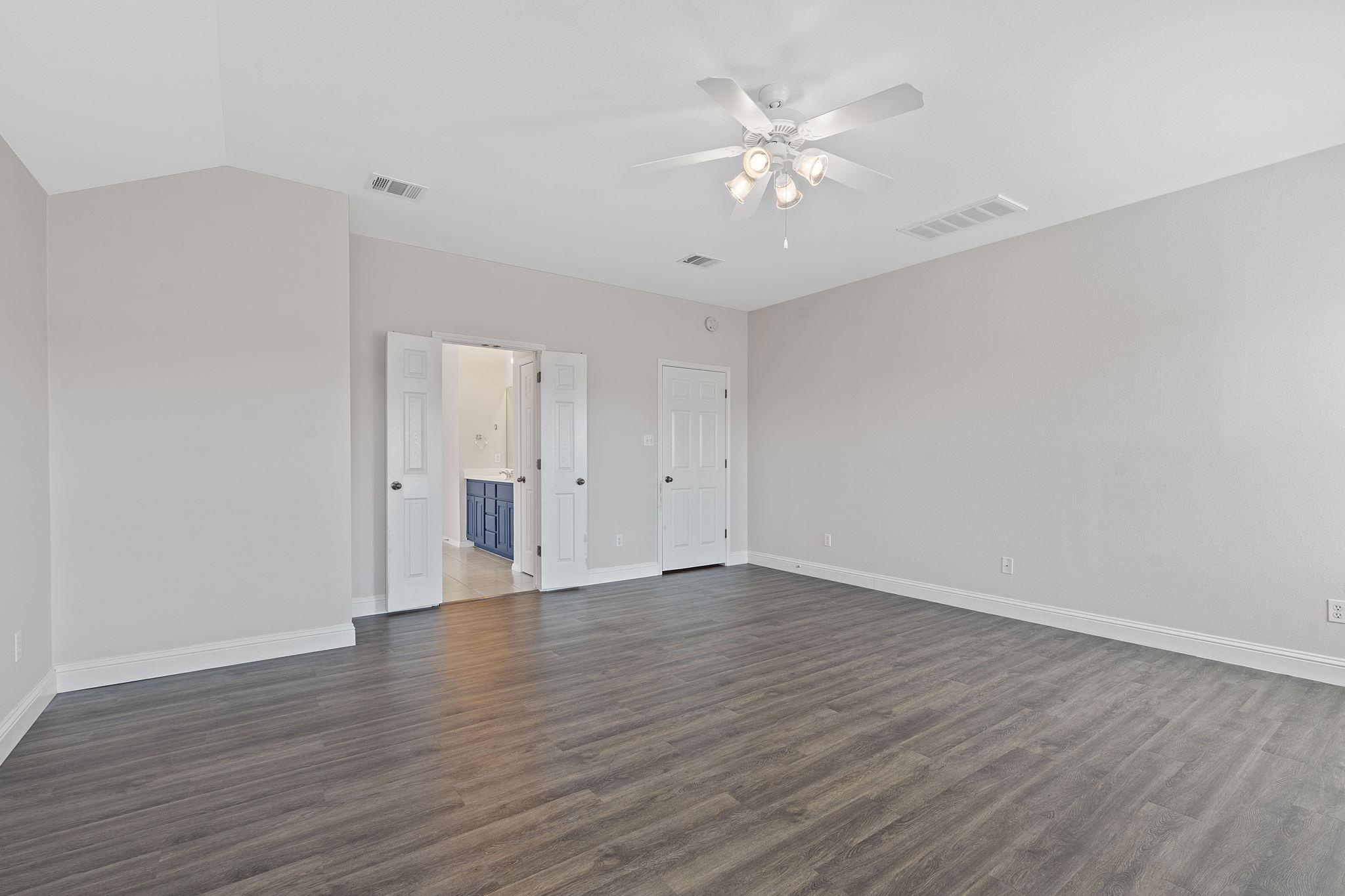 2338 Brookhollow Ter Property Photo 19