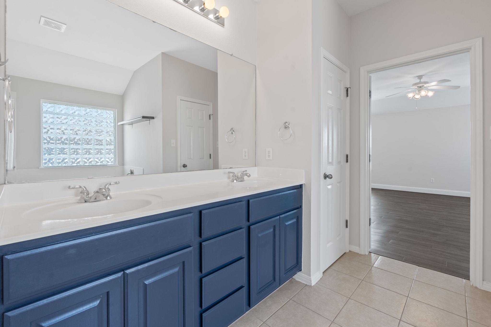 2338 Brookhollow Ter Property Photo 22