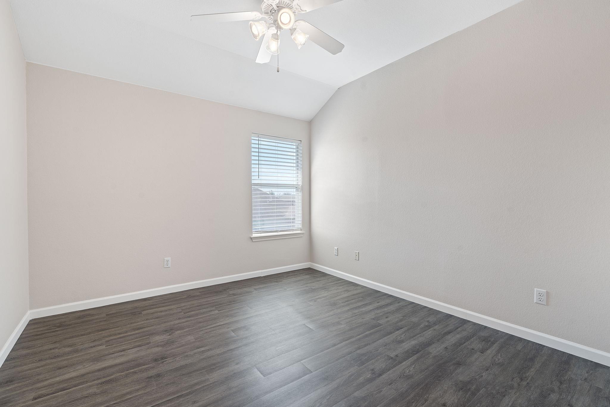 2338 Brookhollow Ter Property Photo 24