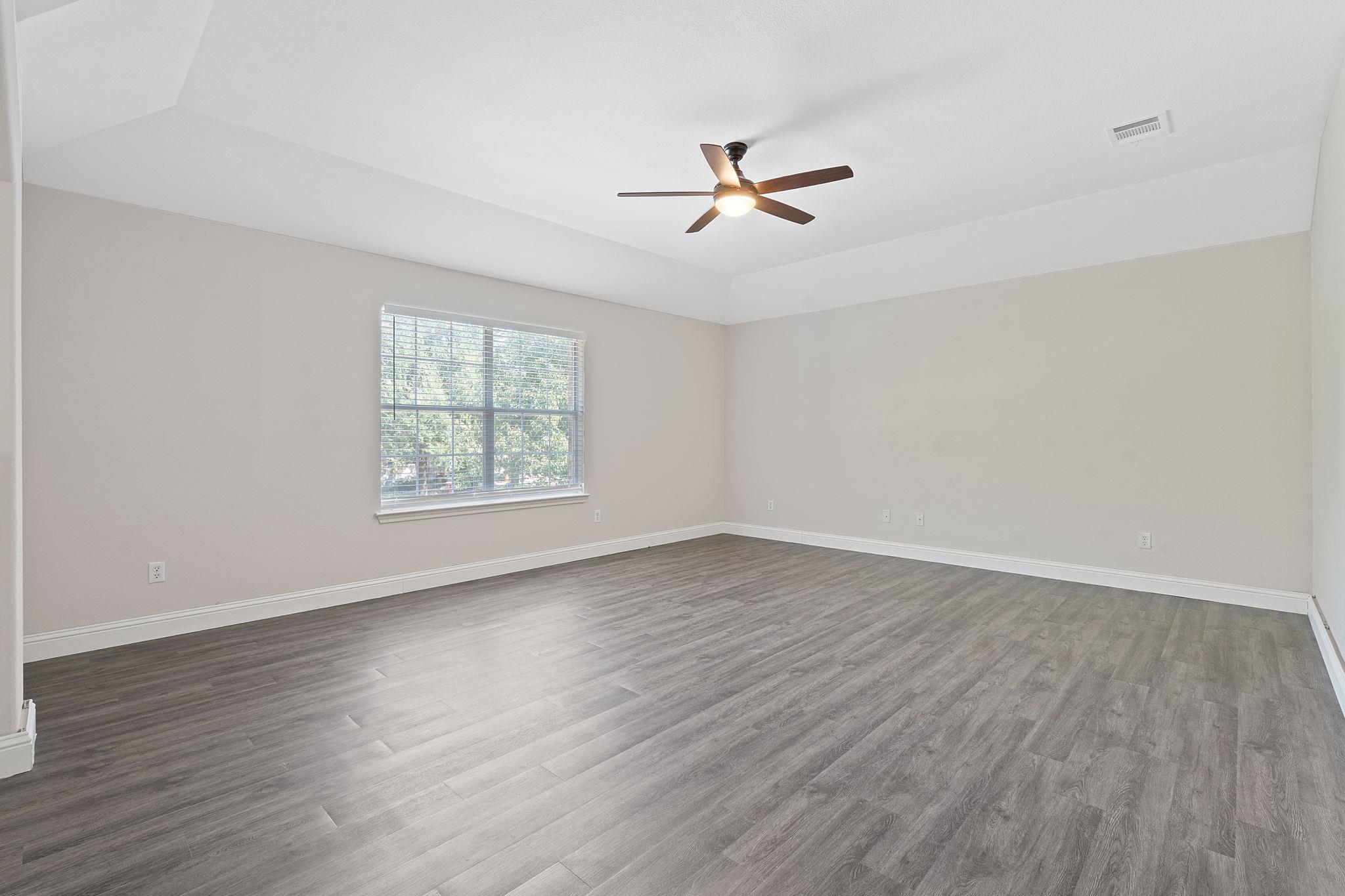 2338 Brookhollow Ter Property Photo 27