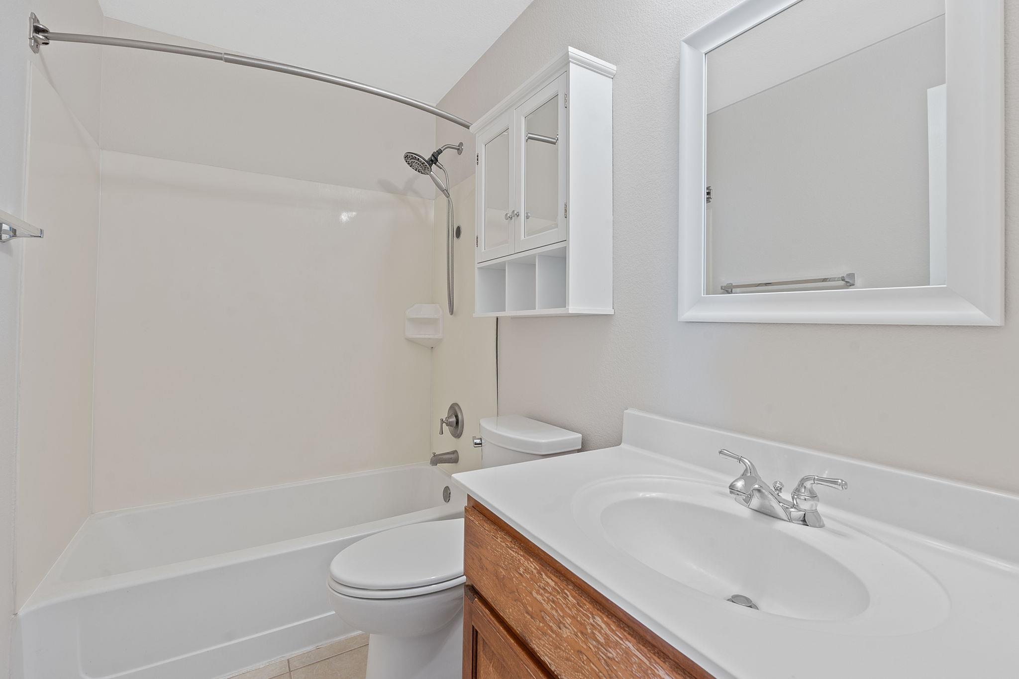 2338 Brookhollow Ter Property Photo 28