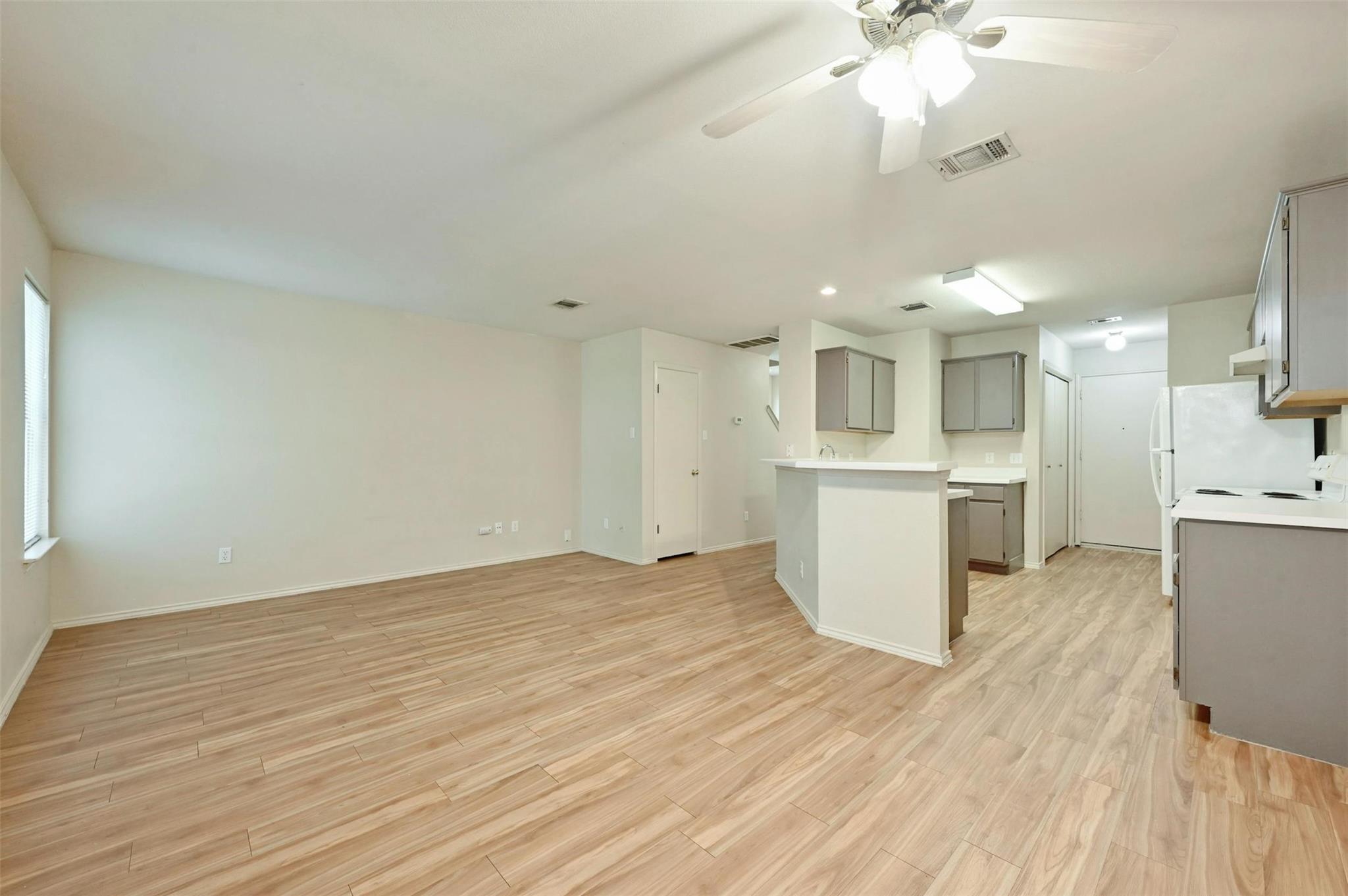 9602 Nightjar Dr #b Property Photo 9