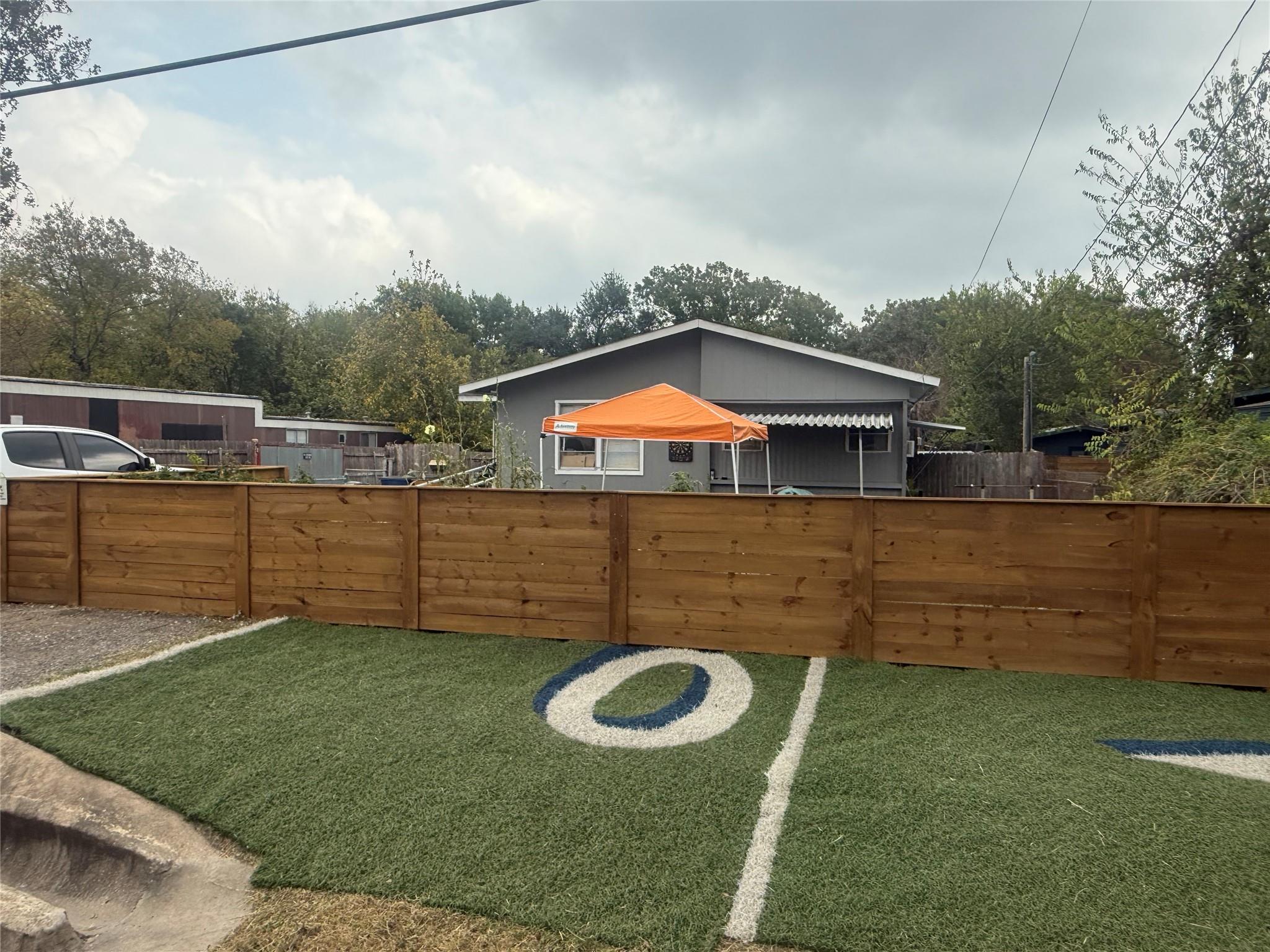 5901 Nancy Dr #f Property Photo 1