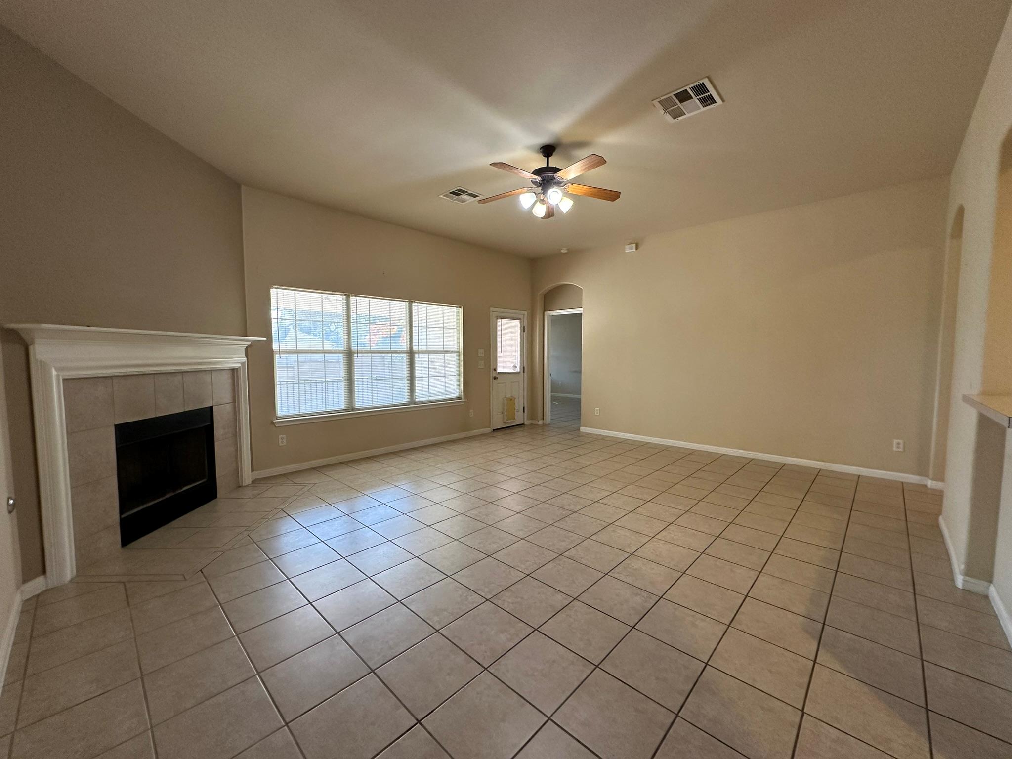 1604 Teal Trl Property Photo 6
