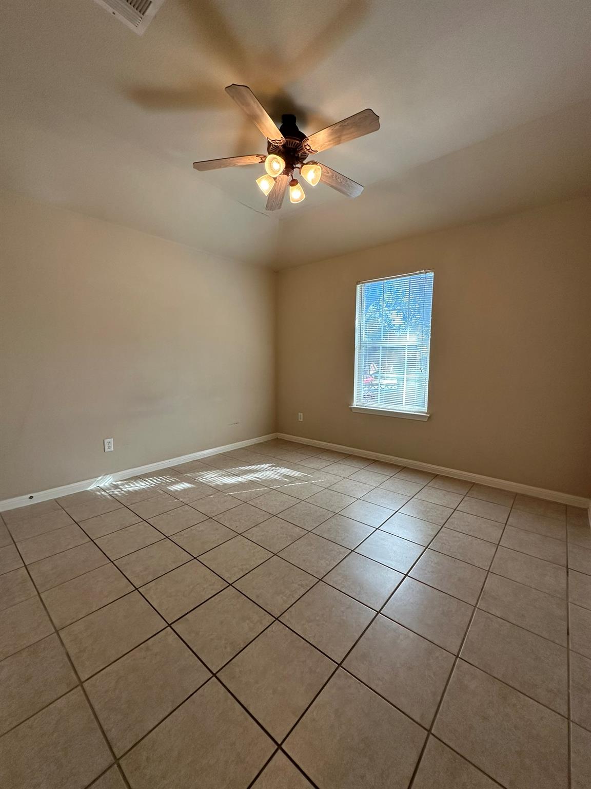 1604 Teal Trl Property Photo 11