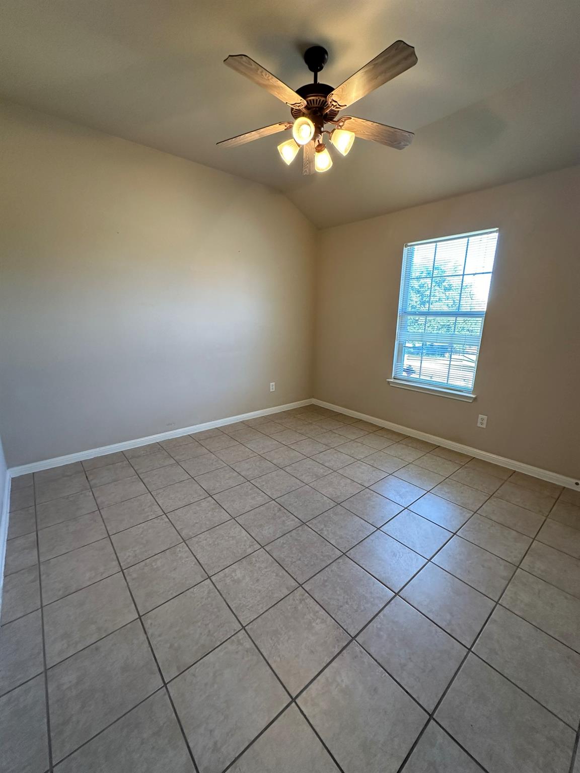 1604 Teal Trl Property Photo 12