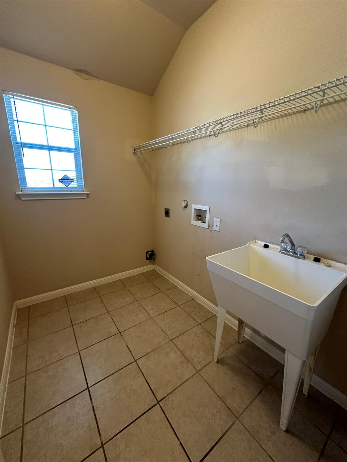 1604 Teal Trl Property Photo 17